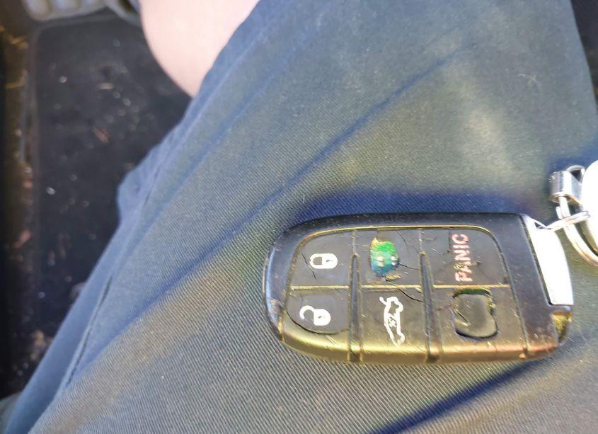 Photo 11 of 2015 Chrysler 200 LIMITED (VIN 1C3CCCAB3FN687089)