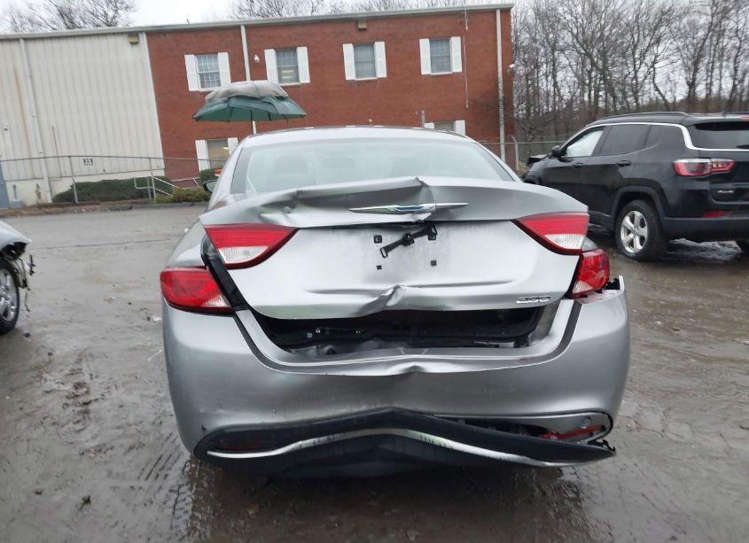 Photo 6 of 2015 Chrysler 200 LIMITED (VIN 1C3CCCAB3FN702285)