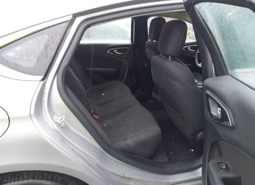 Photo 8 of 2015 Chrysler 200 LIMITED (VIN 1C3CCCAB3FN702285)