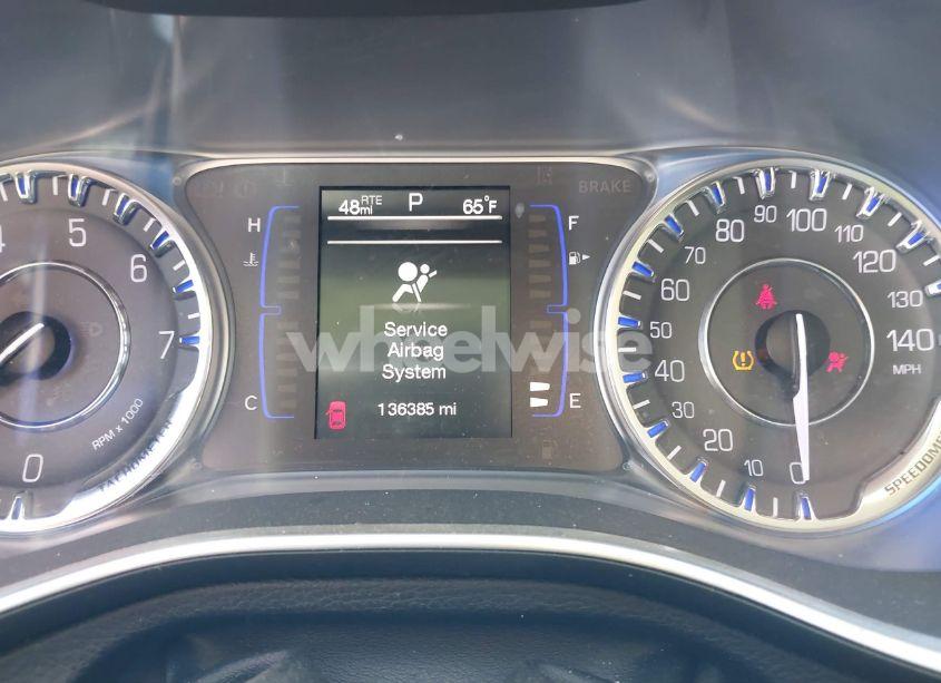 Photo 7 of 2015 Chrysler 200 LIMITED (VIN 1C3CCCAB3FN704747)