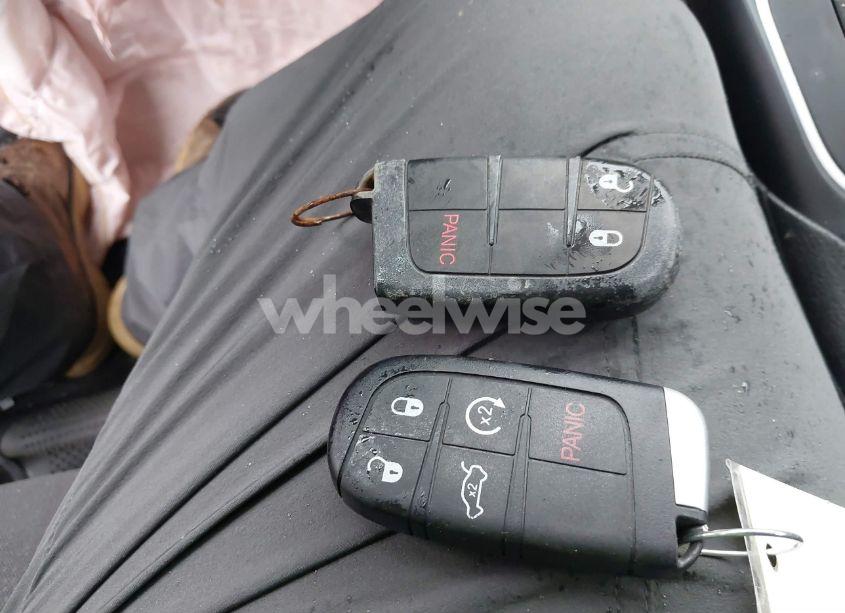 Photo 11 of 2015 Chrysler 200 LIMITED (VIN 1C3CCCAB3FN709169)