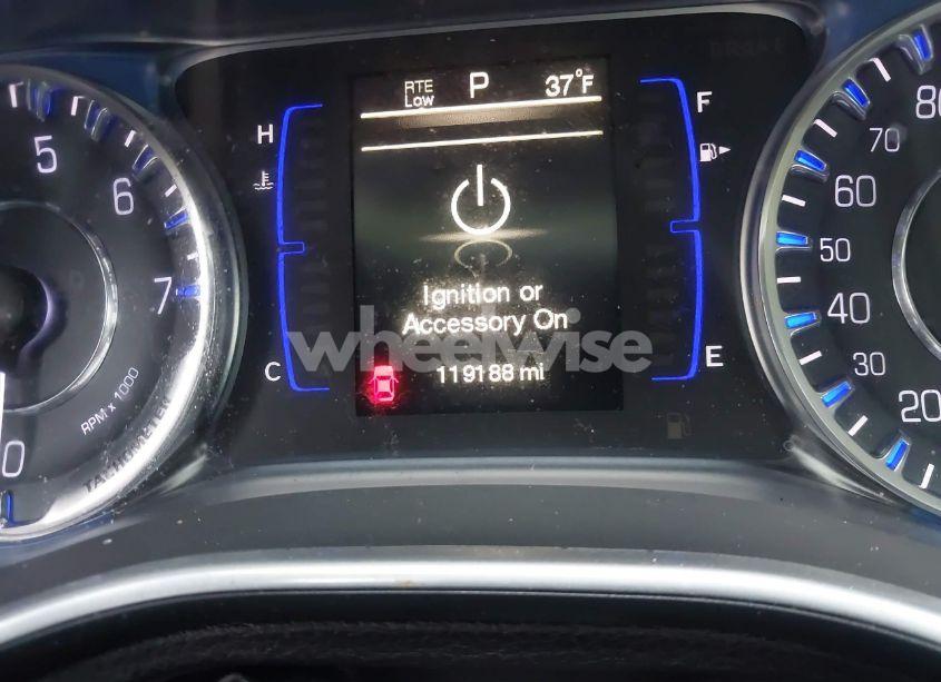 Photo 7 of 2015 Chrysler 200 LIMITED (VIN 1C3CCCAB3FN709169)
