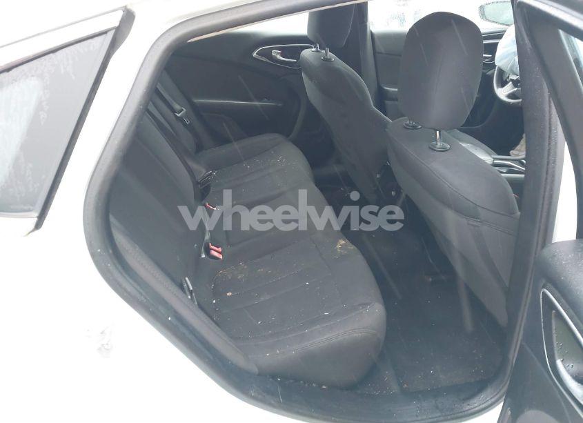 Photo 8 of 2015 Chrysler 200 LIMITED (VIN 1C3CCCAB3FN709169)