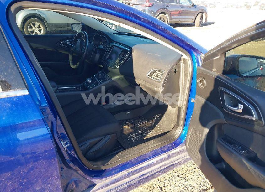 Photo 5 of 2015 Chrysler 200 LIMITED (VIN 1C3CCCAB3FN709396)