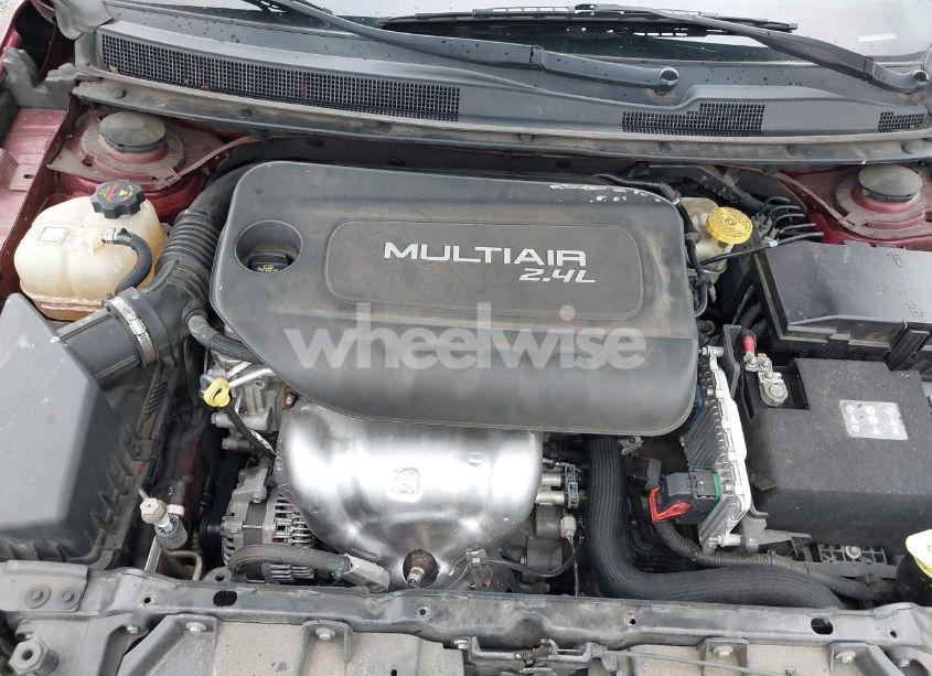 Photo 10 of 2015 Chrysler 200 LIMITED (VIN 1C3CCCAB3FN716929)