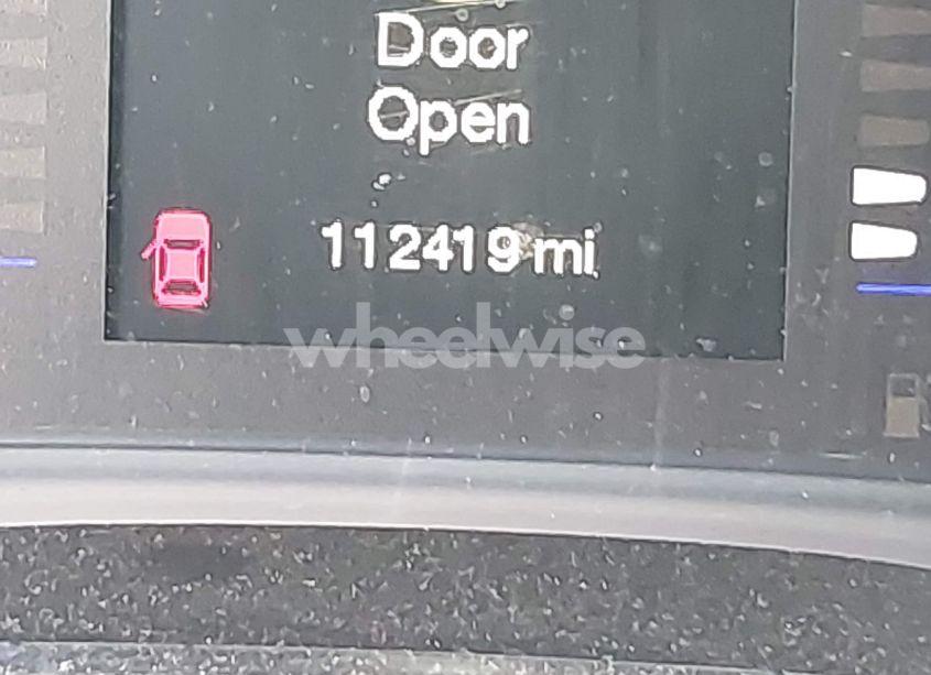 Photo 15 of 2015 Chrysler 200 LIMITED (VIN 1C3CCCAB3FN716929)