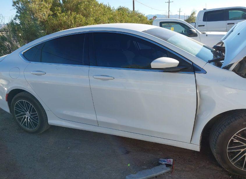 Photo 14 of 2015 Chrysler 200 LIMITED (VIN 1C3CCCAB3FN719975)