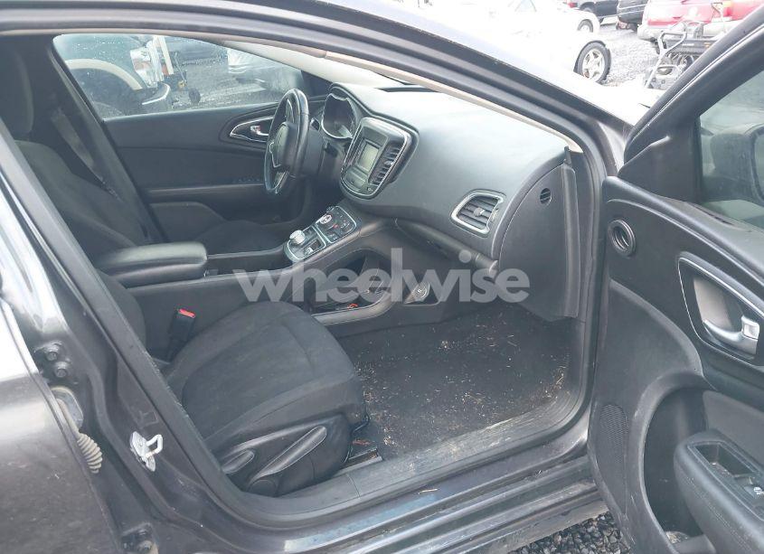 Photo 5 of 2015 Chrysler 200 LIMITED (VIN 1C3CCCAB3FN741104)