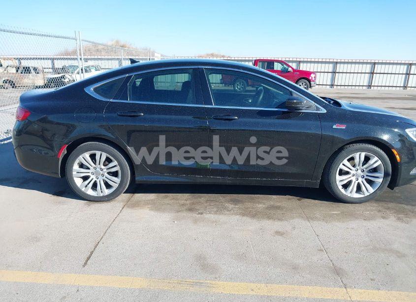 Photo 13 of 2015 Chrysler 200 LIMITED (VIN 1C3CCCAB3FN757223)