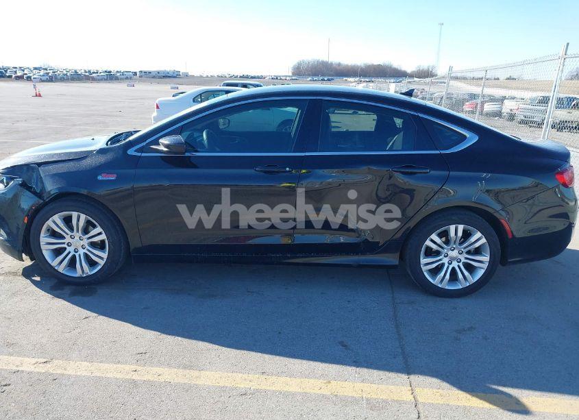 Photo 14 of 2015 Chrysler 200 LIMITED (VIN 1C3CCCAB3FN757223)