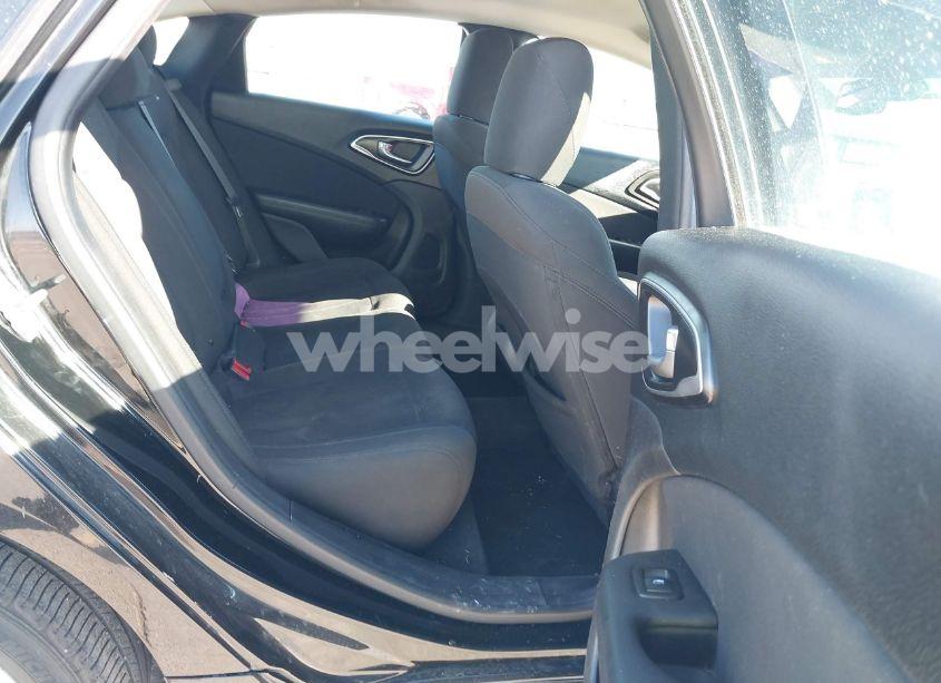 Photo 8 of 2015 Chrysler 200 LIMITED (VIN 1C3CCCAB3FN757223)