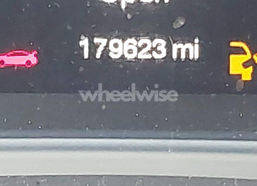 Photo 16 of 2015 Chrysler 200 LIMITED (VIN 1C3CCCAB3FN758016)