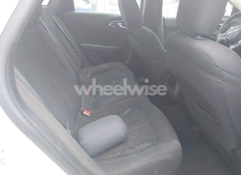 Photo 8 of 2016 Chrysler 200 LIMITED (VIN 1C3CCCAB3GN106062)