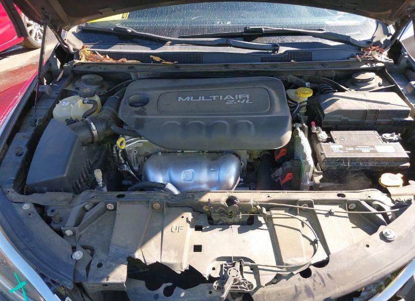 Photo 10 of 2016 Chrysler 200 LIMITED (VIN 1C3CCCAB3GN133049)