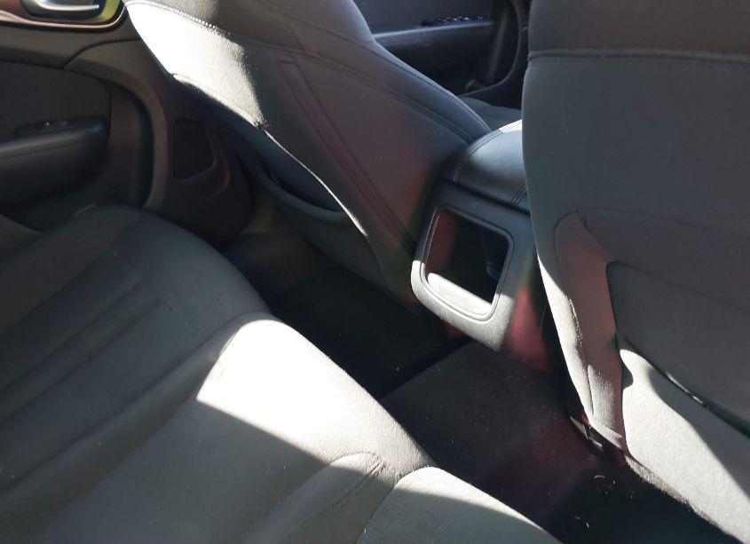 Photo 8 of 2016 Chrysler 200 LIMITED (VIN 1C3CCCAB3GN133049)