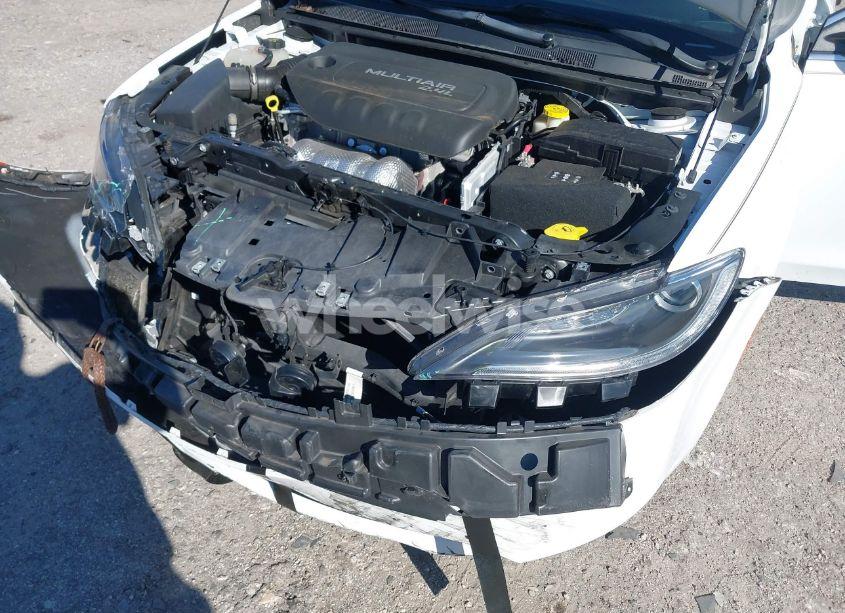 Photo 17 of 2016 Chrysler 200 LIMITED (VIN 1C3CCCAB3GN137909)
