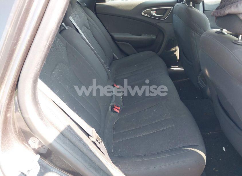 Photo 8 of 2016 Chrysler 200 LIMITED (VIN 1C3CCCAB3GN150885)