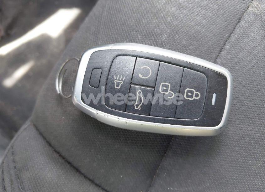 Photo 11 of 2016 Chrysler 200 LIMITED (VIN 1C3CCCAB3GN165144)