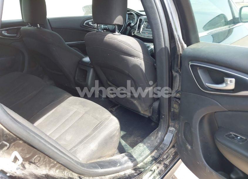 Photo 8 of 2016 Chrysler 200 LIMITED (VIN 1C3CCCAB3GN165144)