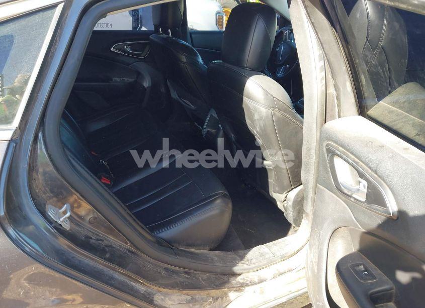 Photo 8 of 2016 Chrysler 200 LIMITED PLATINUM (VIN 1C3CCCAB3GN184650)