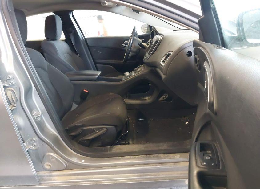 Photo 5 of 2015 Chrysler 200 LIMITED (VIN 1C3CCCAB4FN503858)