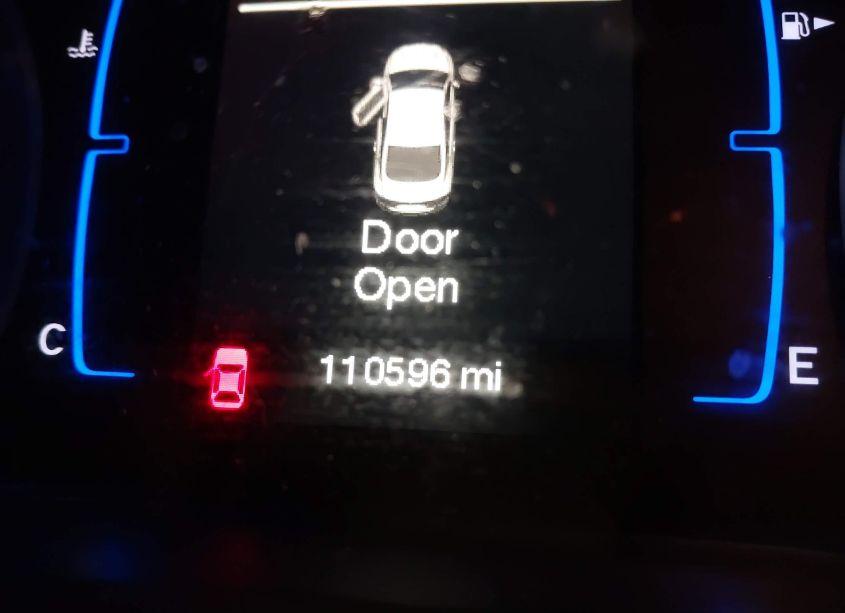 Photo 7 of 2015 Chrysler 200 LIMITED (VIN 1C3CCCAB4FN503858)