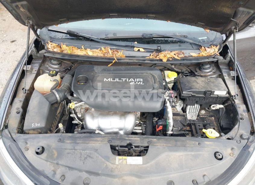 Photo 10 of 2015 Chrysler 200 LIMITED (VIN 1C3CCCAB4FN504184)