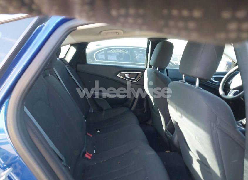 Photo 8 of 2015 Chrysler 200 LIMITED (VIN 1C3CCCAB4FN507599)