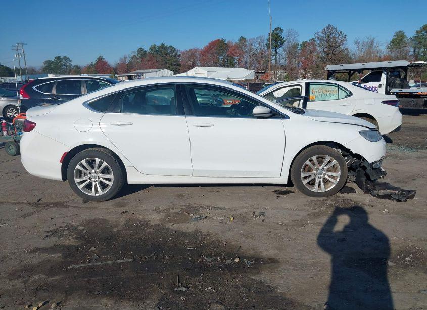 Photo 13 of 2015 Chrysler 200 LIMITED (VIN 1C3CCCAB4FN534219)