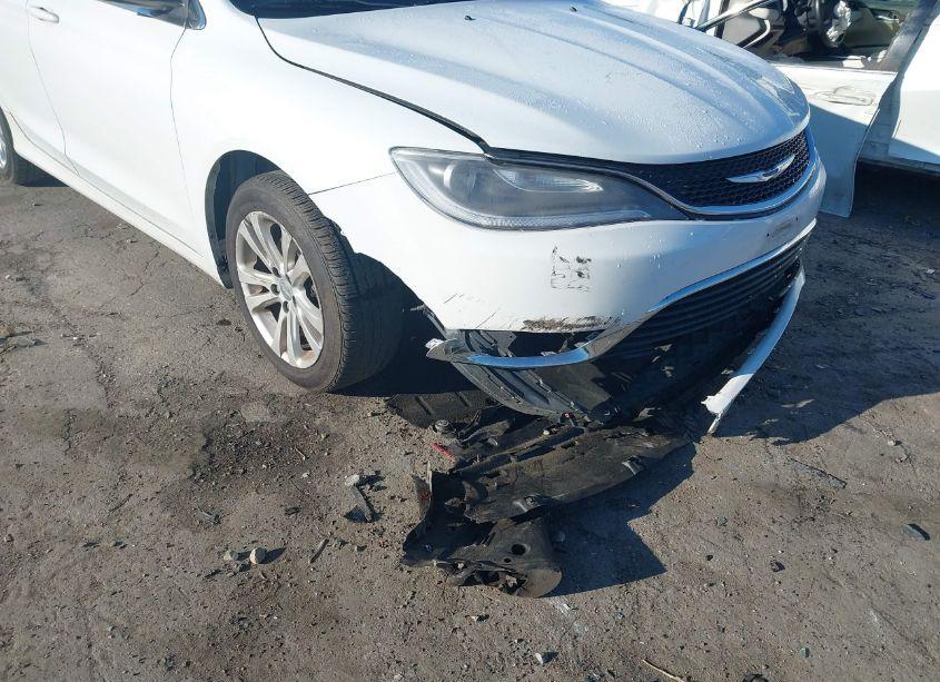 Photo 6 of 2015 Chrysler 200 LIMITED (VIN 1C3CCCAB4FN534219)