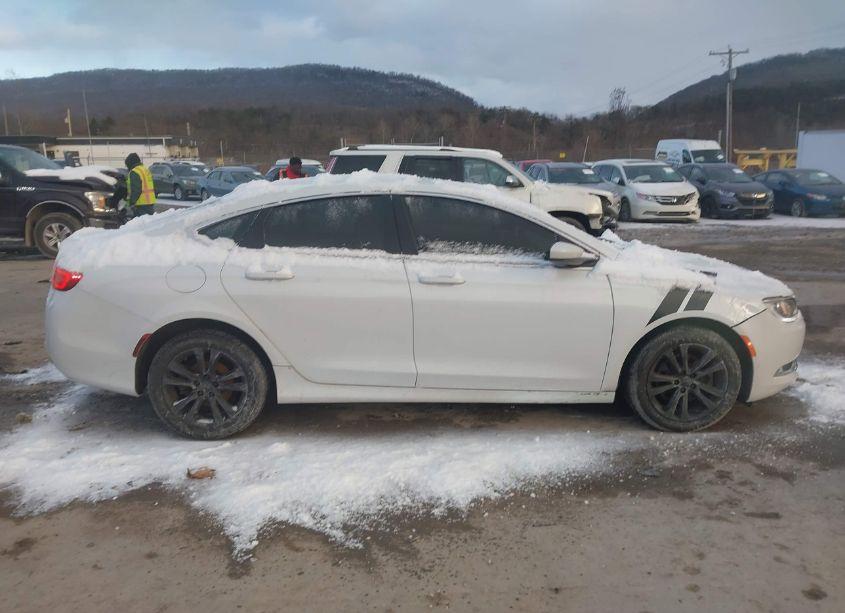 Photo 13 of 2015 Chrysler 200 LIMITED (VIN 1C3CCCAB4FN564238)