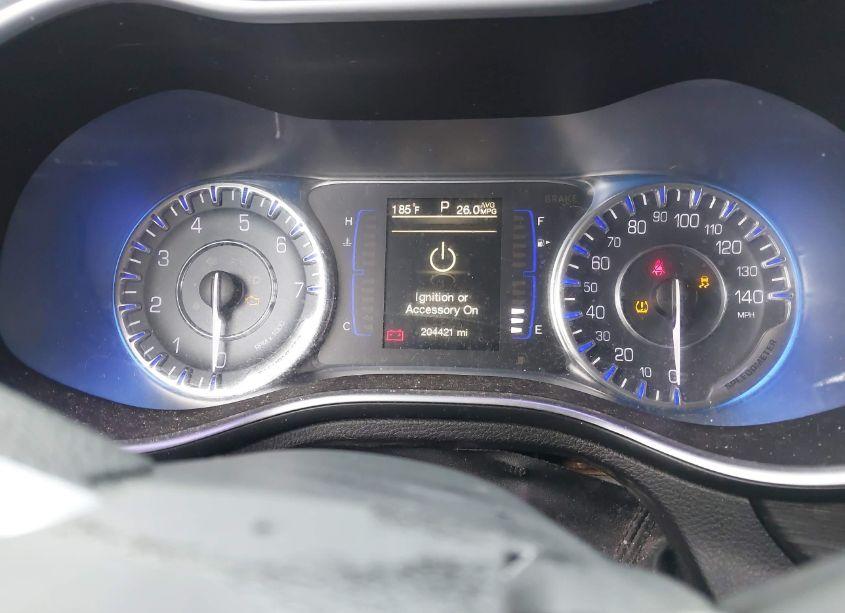 Photo 7 of 2015 Chrysler 200 LIMITED (VIN 1C3CCCAB4FN568029)