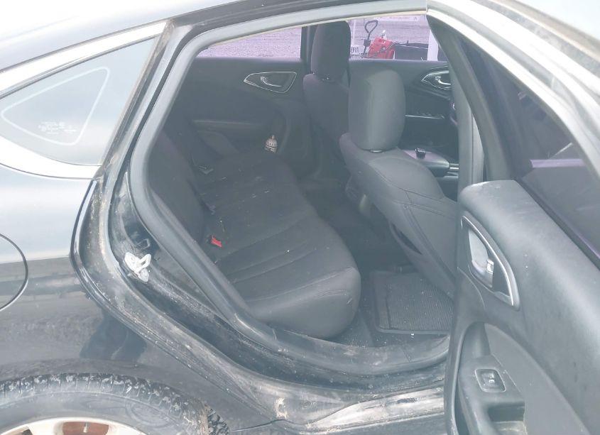 Photo 8 of 2015 Chrysler 200 LIMITED (VIN 1C3CCCAB4FN568029)