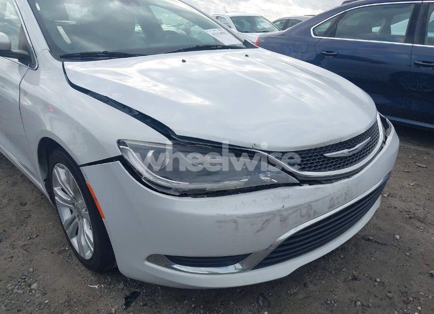 Photo 22 of 2015 Chrysler 200 LIMITED (VIN 1C3CCCAB4FN588815)