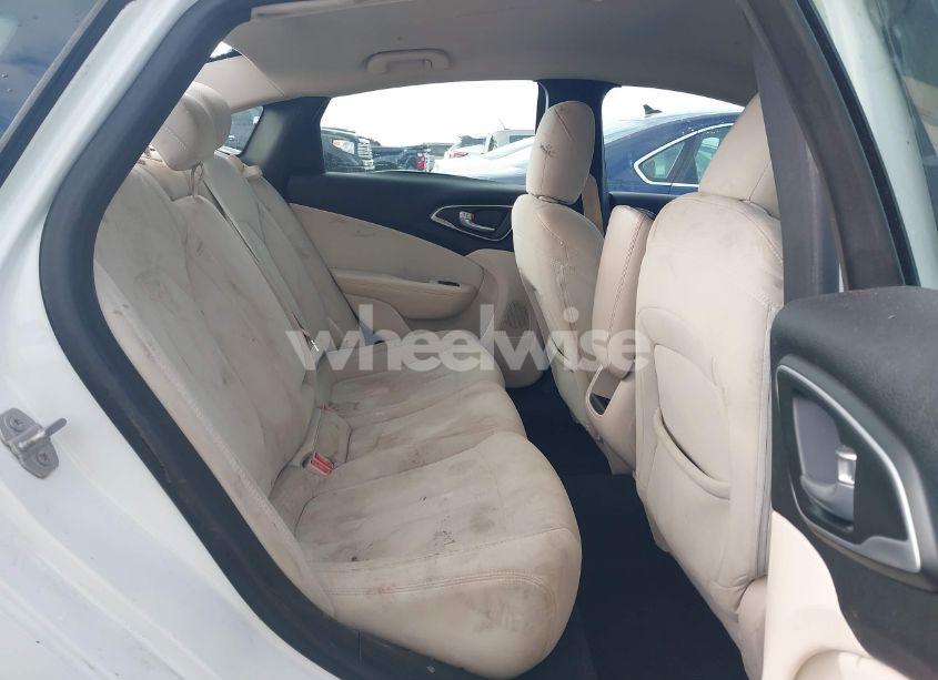 Photo 8 of 2015 Chrysler 200 LIMITED (VIN 1C3CCCAB4FN588815)