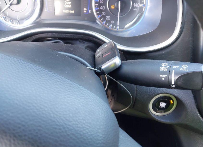 Photo 11 of 2015 Chrysler 200 LIMITED (VIN 1C3CCCAB4FN589866)