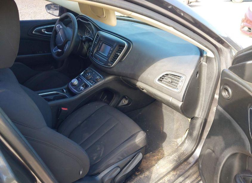 Photo 5 of 2015 Chrysler 200 LIMITED (VIN 1C3CCCAB4FN589866)