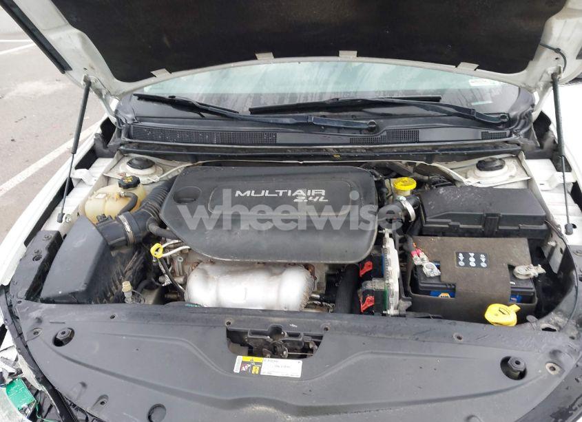 Photo 10 of 2015 Chrysler 200 LIMITED (VIN 1C3CCCAB4FN598793)