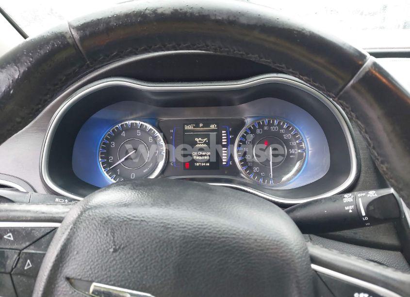 Photo 7 of 2015 Chrysler 200 LIMITED (VIN 1C3CCCAB4FN598793)