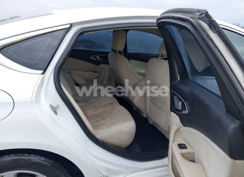 Photo 8 of 2015 Chrysler 200 LIMITED (VIN 1C3CCCAB4FN598793)