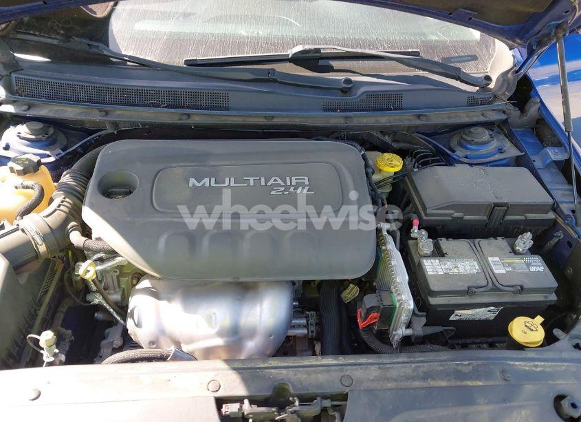 Photo 10 of 2015 Chrysler 200 LIMITED (VIN 1C3CCCAB4FN599703)