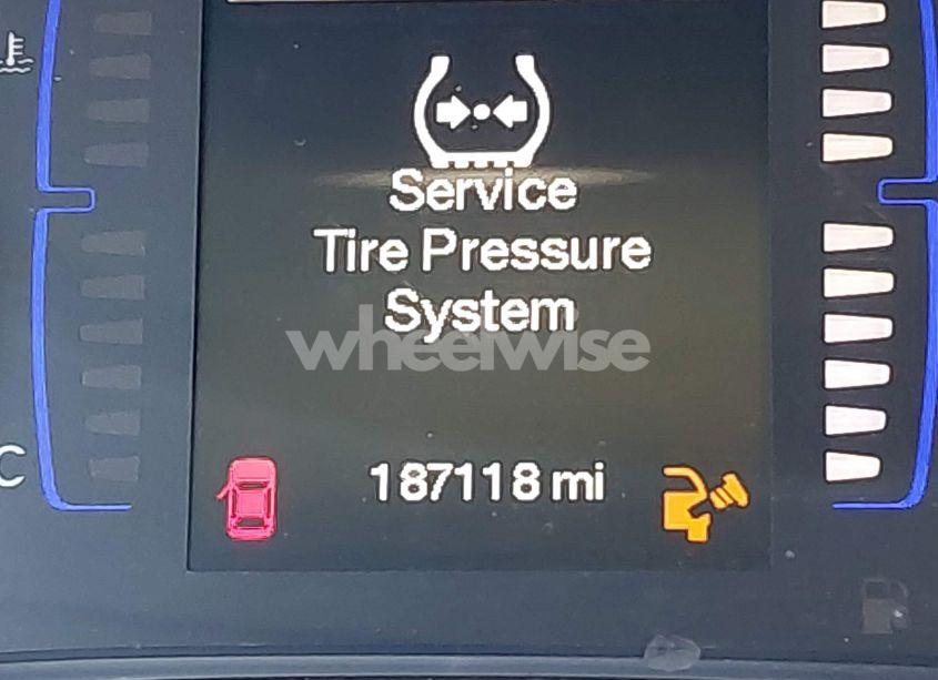 Photo 15 of 2015 Chrysler 200 LIMITED (VIN 1C3CCCAB4FN599703)