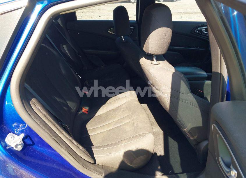 Photo 8 of 2015 Chrysler 200 LIMITED (VIN 1C3CCCAB4FN599703)