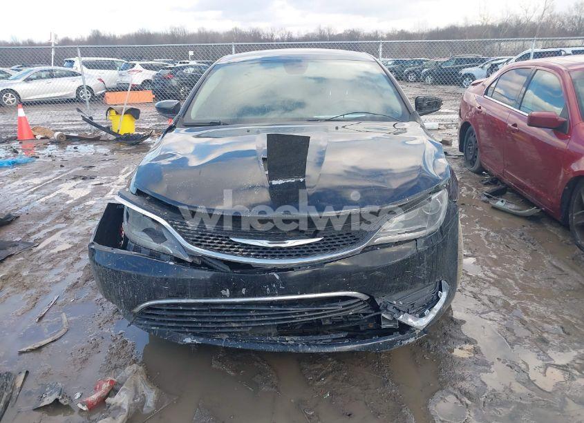 Photo 12 of 2015 Chrysler 200 LIMITED (VIN 1C3CCCAB4FN612630)