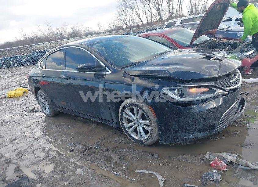 Photo 13 of 2015 Chrysler 200 LIMITED (VIN 1C3CCCAB4FN612630)