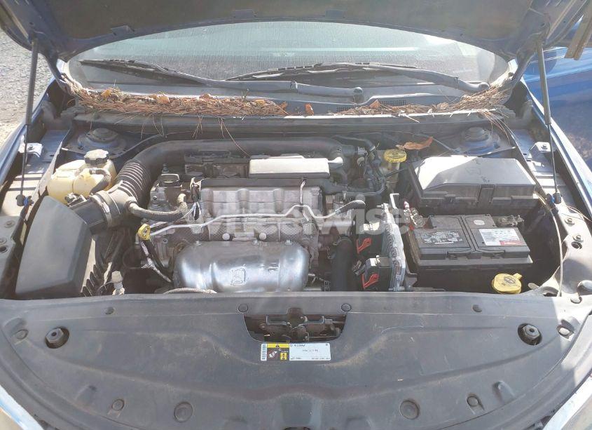 Photo 10 of 2015 Chrysler 200 LIMITED (VIN 1C3CCCAB4FN615303)