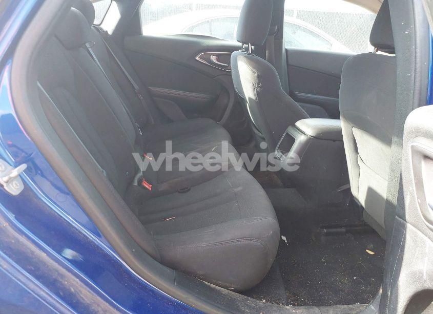 Photo 8 of 2015 Chrysler 200 LIMITED (VIN 1C3CCCAB4FN615303)