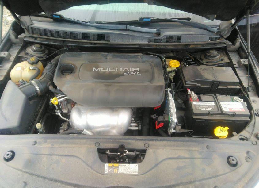 Photo 10 of 2015 Chrysler 200 LIMITED (VIN 1C3CCCAB4FN626740)