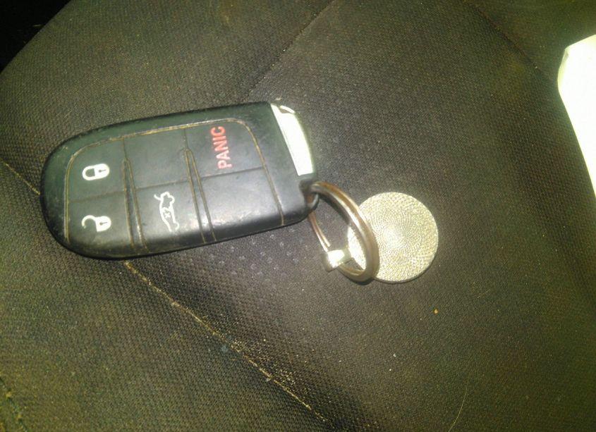 Photo 11 of 2015 Chrysler 200 LIMITED (VIN 1C3CCCAB4FN626740)