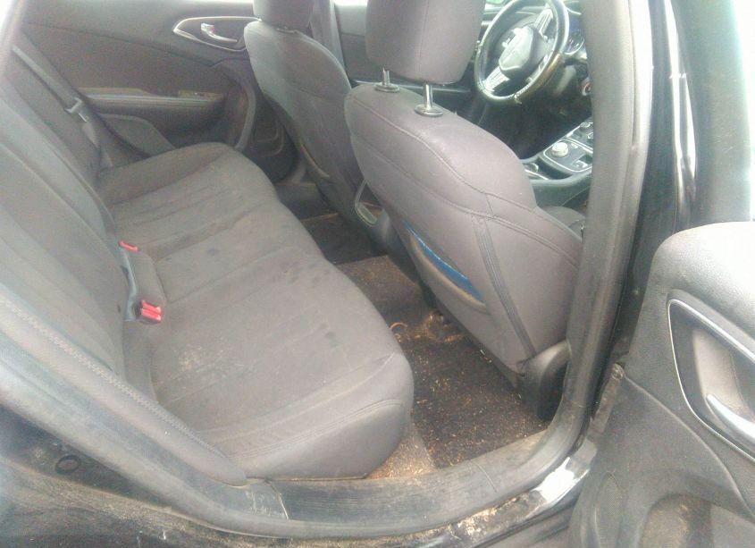 Photo 8 of 2015 Chrysler 200 LIMITED (VIN 1C3CCCAB4FN626740)